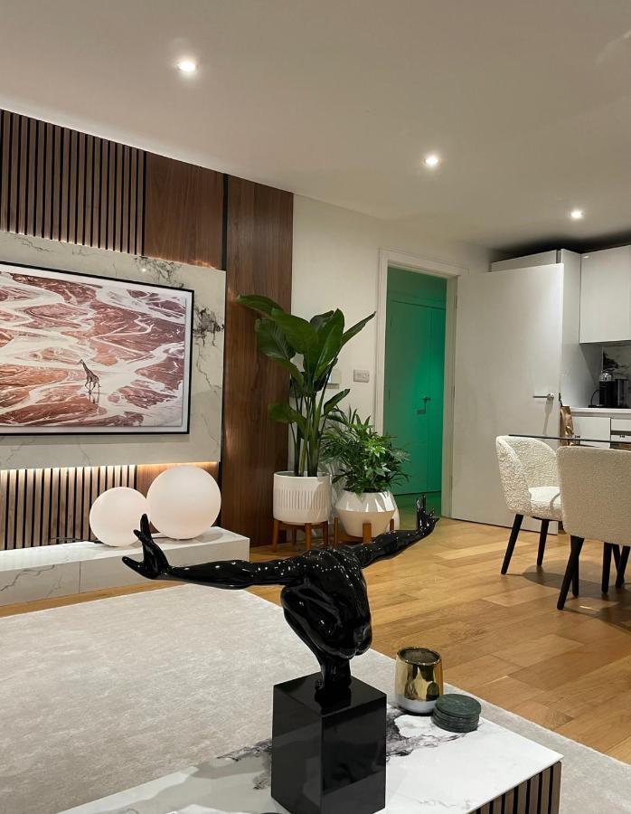Cosy Bedroom In Luxury Apartment London Ngoại thất bức ảnh