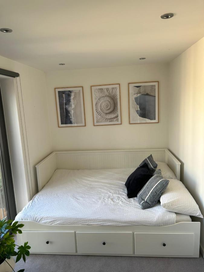 Cosy Bedroom In Luxury Apartment London Ngoại thất bức ảnh