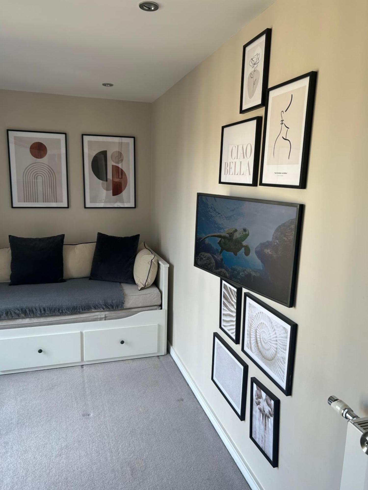 Cosy Bedroom In Luxury Apartment London Ngoại thất bức ảnh
